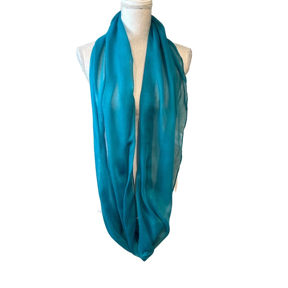 Woman’s Infinity Scarf